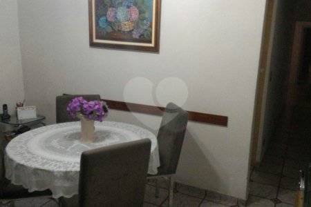 Casa Térrea à venda com 2 quartos, sendo 1 suíte, em Vila Vitório Mazzei, São Paulo, SP