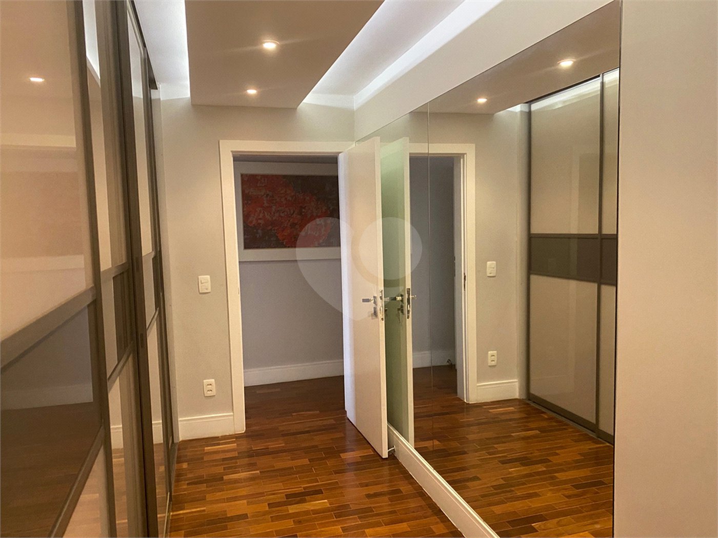 Apartamento à venda com 3 quartos, sendo 2 suítes, em Brooklin Paulista, São Paulo, SP
