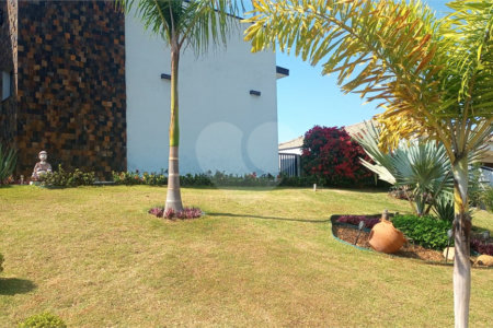 Casa à venda com 3 quartos, sendo 1 suíte,  no condomínio Village da Serra, Araçoiaba da Serra - SP