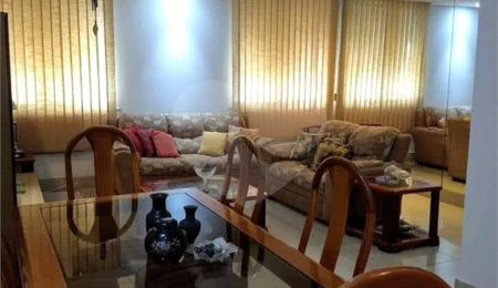 Apartamento à venda com 2 quartos, sendo 1 suíte,  em Copacabana, Rio de Janeiro, RJ