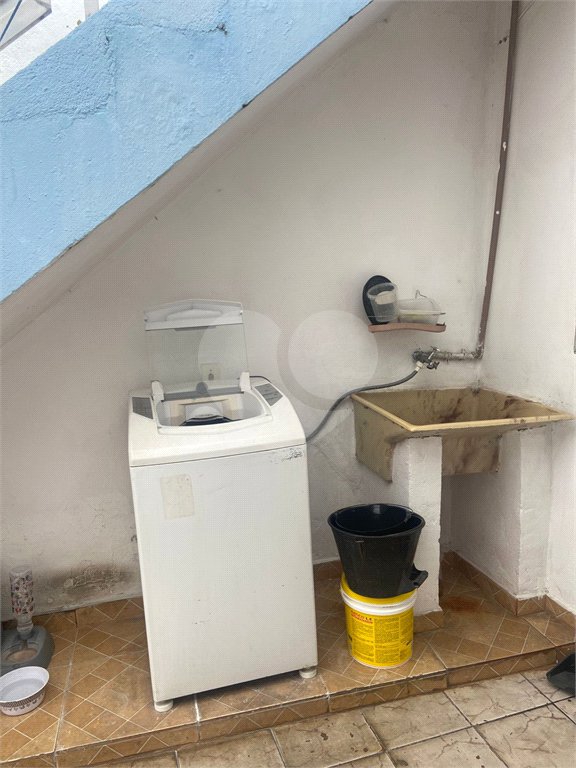 Sobrado à venda com 4 quartos, sendo 2 suítes, em Vila Ruth, Poá, SP