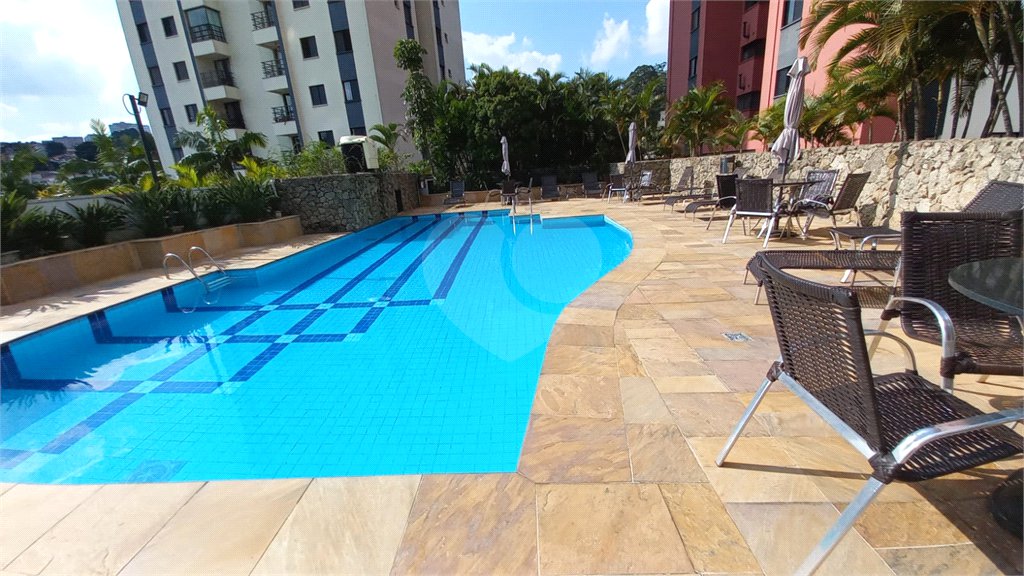 Apartamento à venda com 3 quartos, sendo 1 suíte,  em Butantã, São Paulo, SP