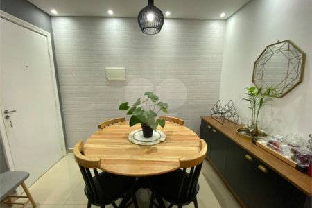 Apartamento à venda com 2 quartos em Vila Roque, São Paulo, SP
