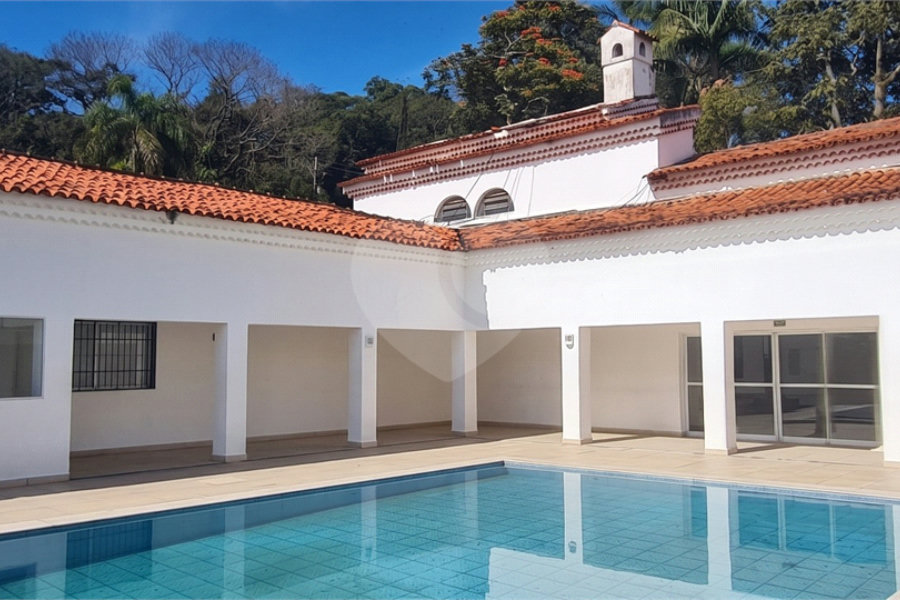 Casa à venda com 5 suítes em Roseira, Mairiporã, SP