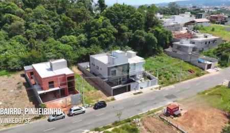 Casa à venda com 3 suítes em Pinheirinho, Vinhedo, SP