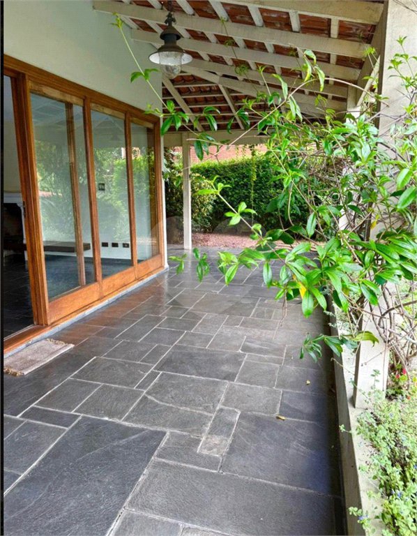 Casa à venda com 5 quartos, sendo 3 suítes,  em Jardim Leonor, São Paulo, SP