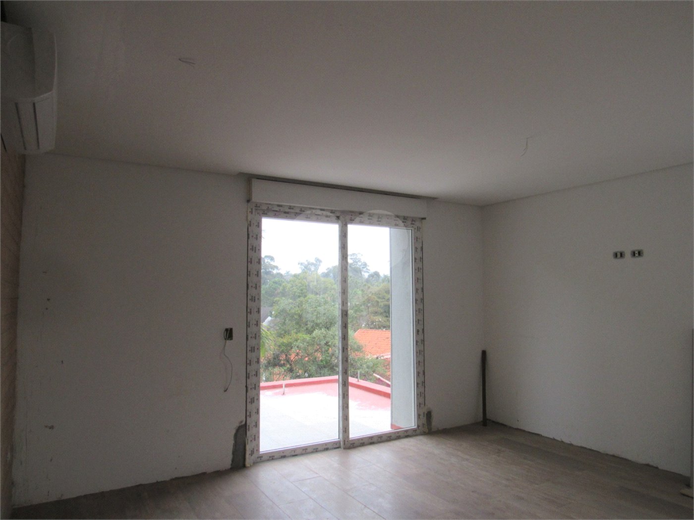 Casa à venda com 3 suítes no condomínio Gaia, São Paulo - SP