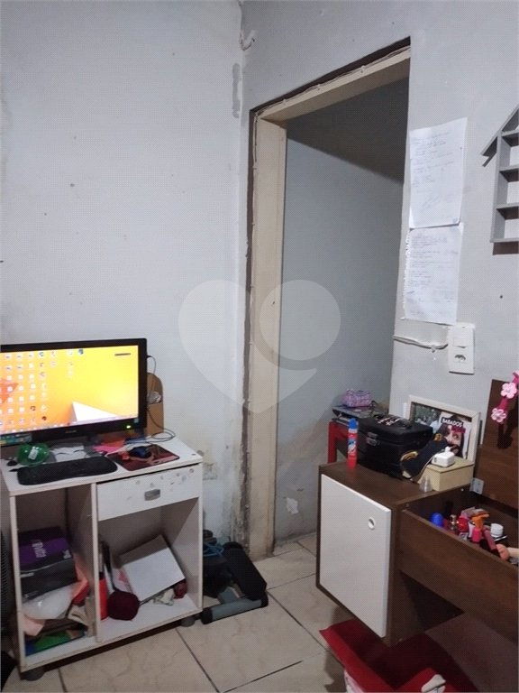 Casa à venda com 4 quartos, sendo 1 suíte, em Jardim das Palmas, São Paulo, SP