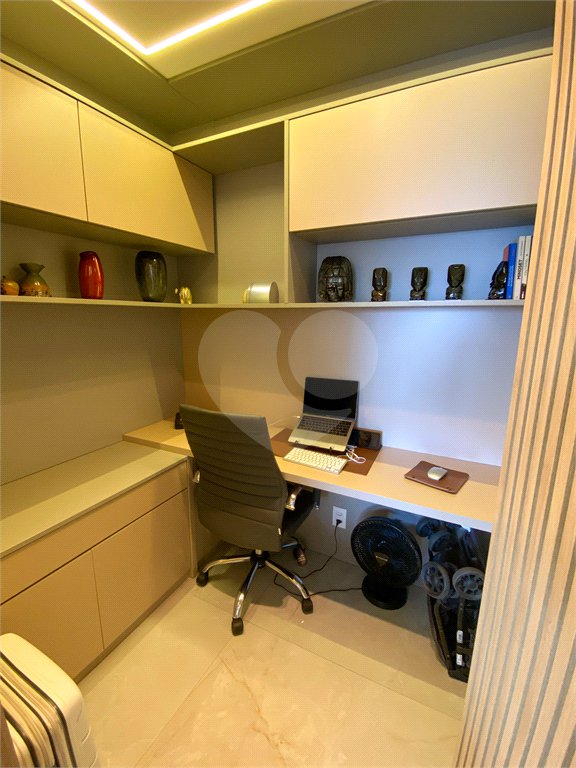 Apartamento à venda com 3 suítes em Vila Pompéia, São Paulo, SP