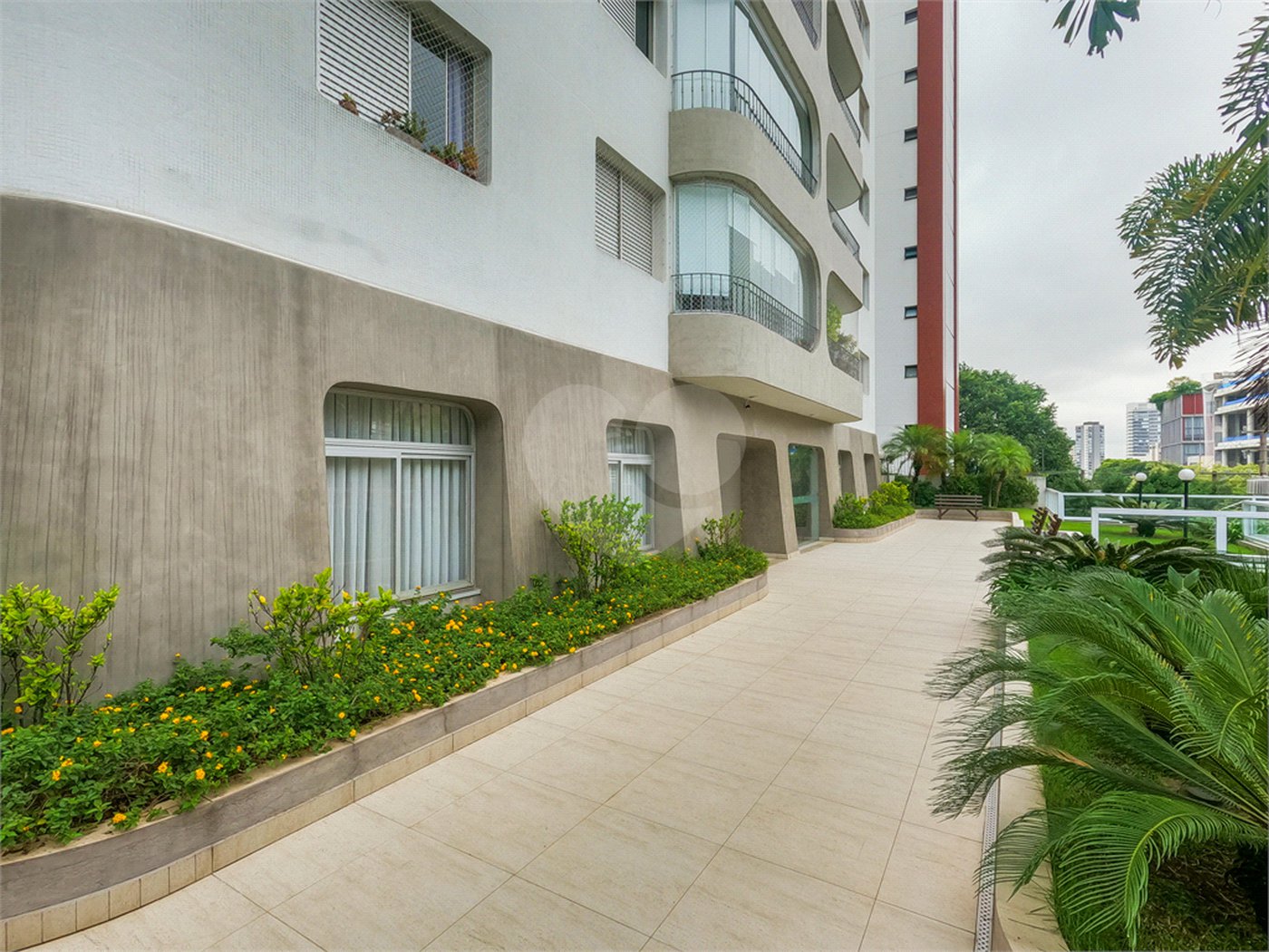 Apartamento à venda com 3 quartos, sendo 1 suíte, em Vila Madalena, São Paulo, SP