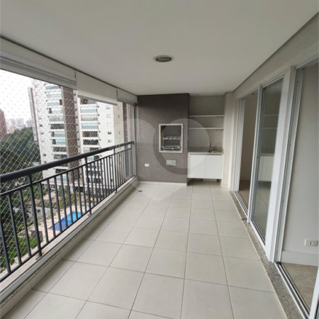 Apartamento à venda ou para alugar com 3 quartos, sendo 1 suíte,  em Parque Reboucas, São Paulo, SP