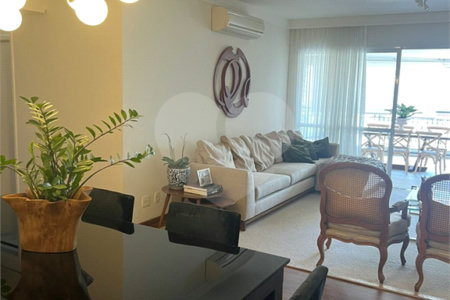 Apartamento à venda com 4 quartos, sendo 2 suítes,  em Brooklin Paulista, São Paulo, SP
