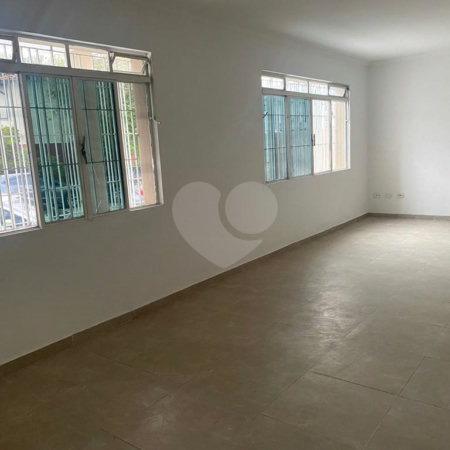 Sobrado à venda com 5 quartos, sendo 1 suíte, em Nova Piraju, São Paulo, SP