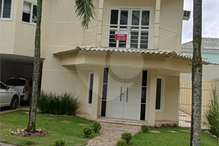 Casa à venda com 5 quartos, sendo 3 suítes, no condomínio Mansões da Prata, Rio de Janeiro - RJ