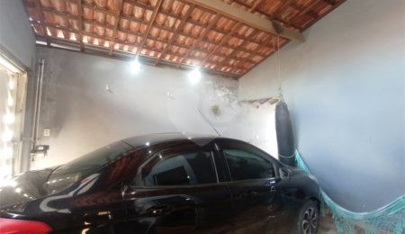 Casa à venda com 2 quartos em Cambuí, Itapetininga, SP
