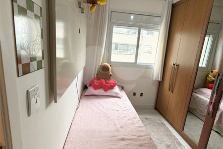 Apartamento à venda com 3 quartos, sendo 1 suíte,  no Centro, Diadema, SP