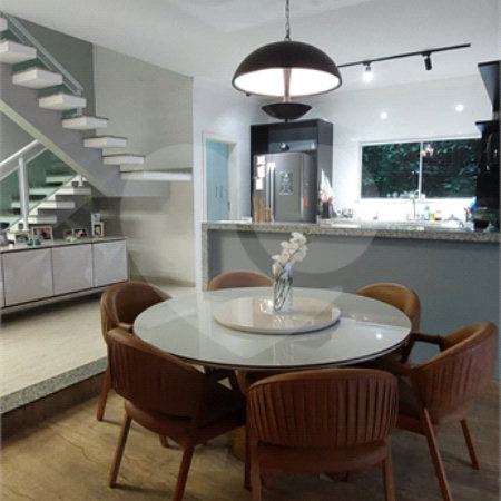 Casa para alugar com 4 quartos, sendo 3 suítes,  no condomínio Figueira Garden, Atibaia - SP