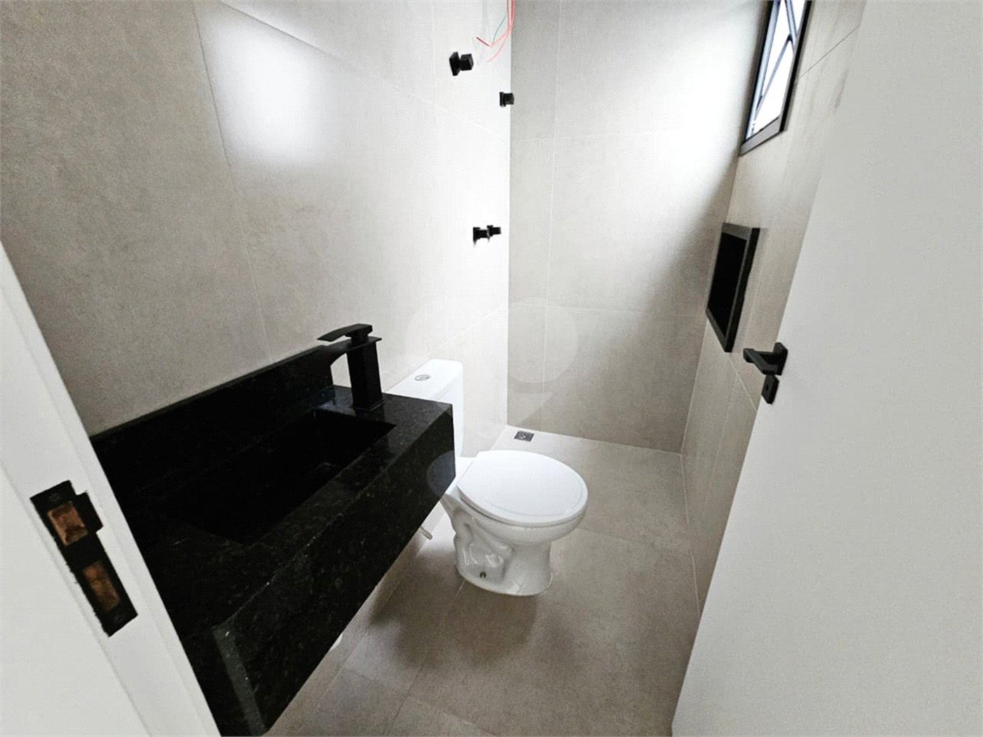 Sobrado à venda com 3 quartos, sendo 2 suítes,  em Vila Dom Pedro II, São Paulo, SP