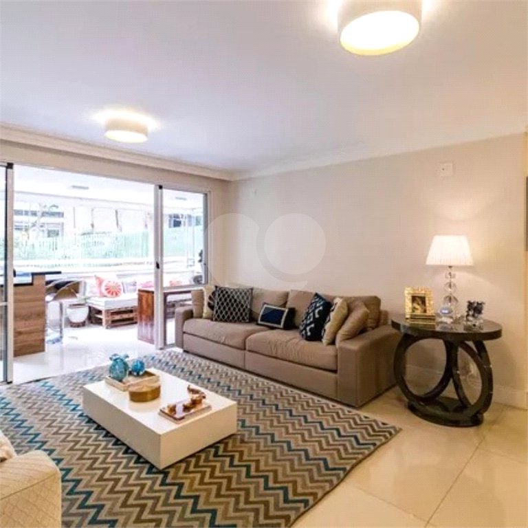 Apartamento à venda com 4 quartos, sendo 3 suítes,  em Paraíso do Morumbi, São Paulo, SP