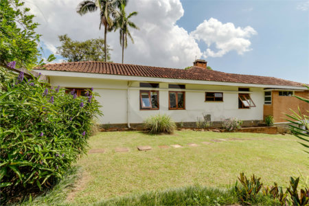 Casa Térrea à venda com 4 quartos, sendo 1 suíte, em Chácara Monte Alegre, São Paulo, SP