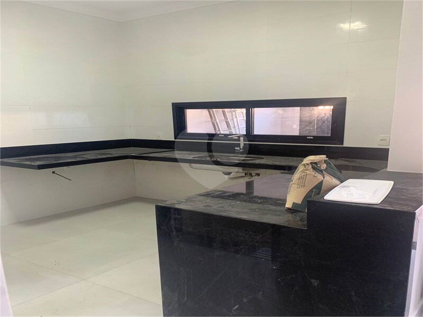 Casa à venda com 3 quartos, sendo 1 suíte, em Jardim Residencial Veneza, Indaiatuba, SP
