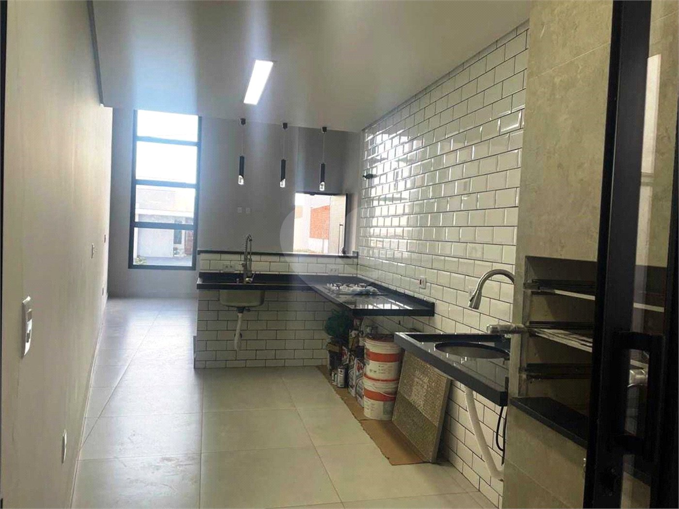 Casa à venda com 3 quartos, sendo 1 suíte, no condomínio Horto Florestal Villagio, Sorocaba - SP
