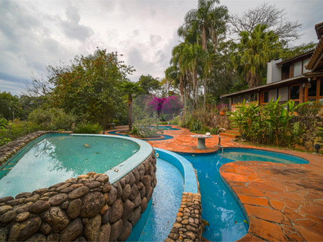 Casa à venda com 4 suítes no condomínio Sausalito, Mairiporã - SP