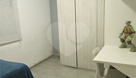 Casa à venda com 3 quartos, sendo 1 suíte,  no condomínio Residencial Rubi, Mogi das Cruzes - SP