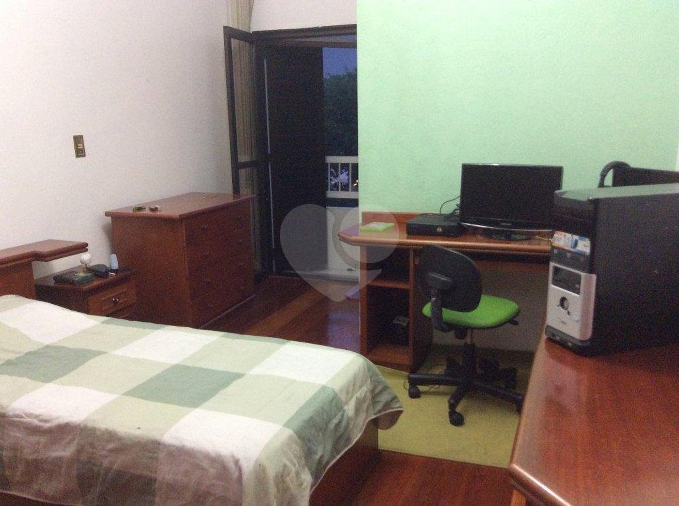 Casa Térrea à venda ou para alugar com 4 suítes em Jardim Floresta, São Paulo, SP
