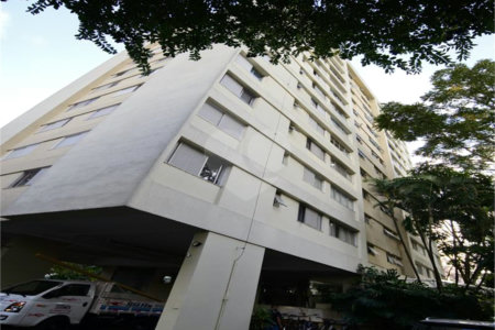 Apartamento à venda com 4 quartos, sendo 2 suítes, em Vila Olímpia, São Paulo, SP