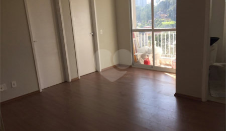 Apartamento à venda com 3 quartos, sendo 1 suíte,  em Parque Reboucas, São Paulo, SP