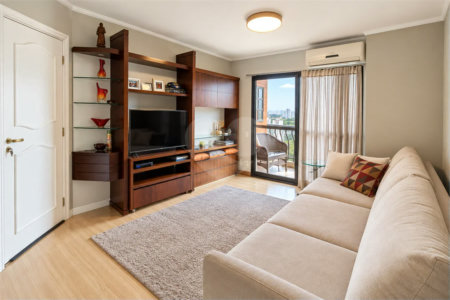 Apartamento à venda com 3 quartos, sendo 1 suíte, em Alto da Boa Vista, São Paulo, SP