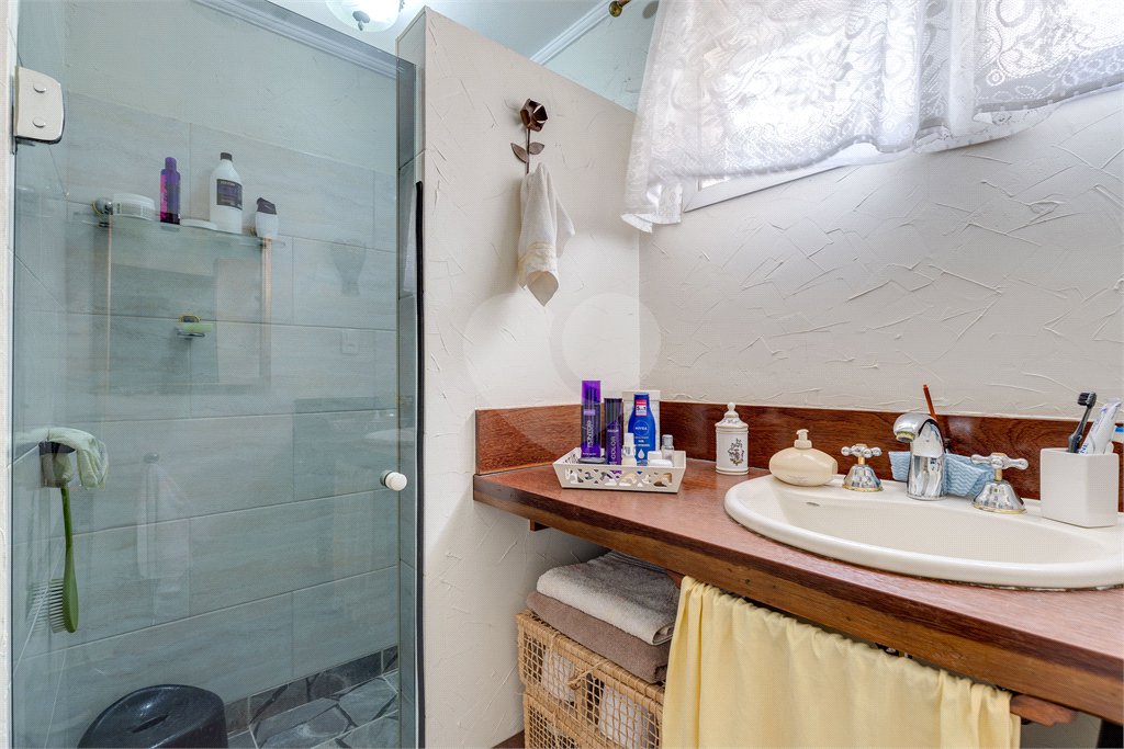 Apartamento à venda com 4 quartos, sendo 1 suíte,  em Chácara Santo Antônio, São Paulo, SP