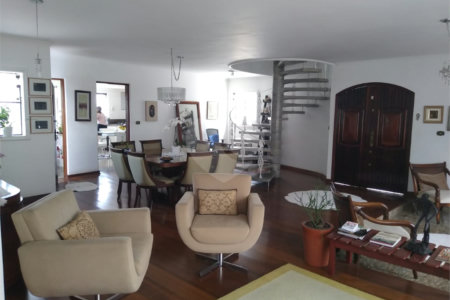 Sobrado à venda com 4 quartos, sendo 2 suítes, em Jardim Franca, São Paulo, SP