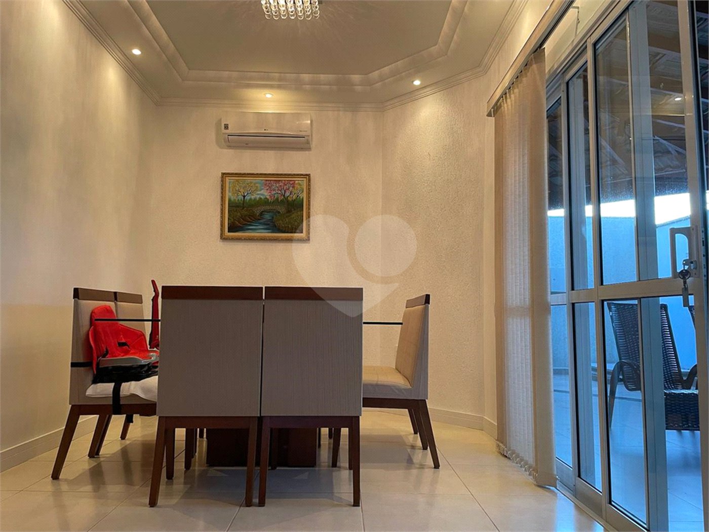 Casa à venda com 3 quartos, sendo 2 suítes, em Jardim Residencial Maggiore, Araraquara, SP
