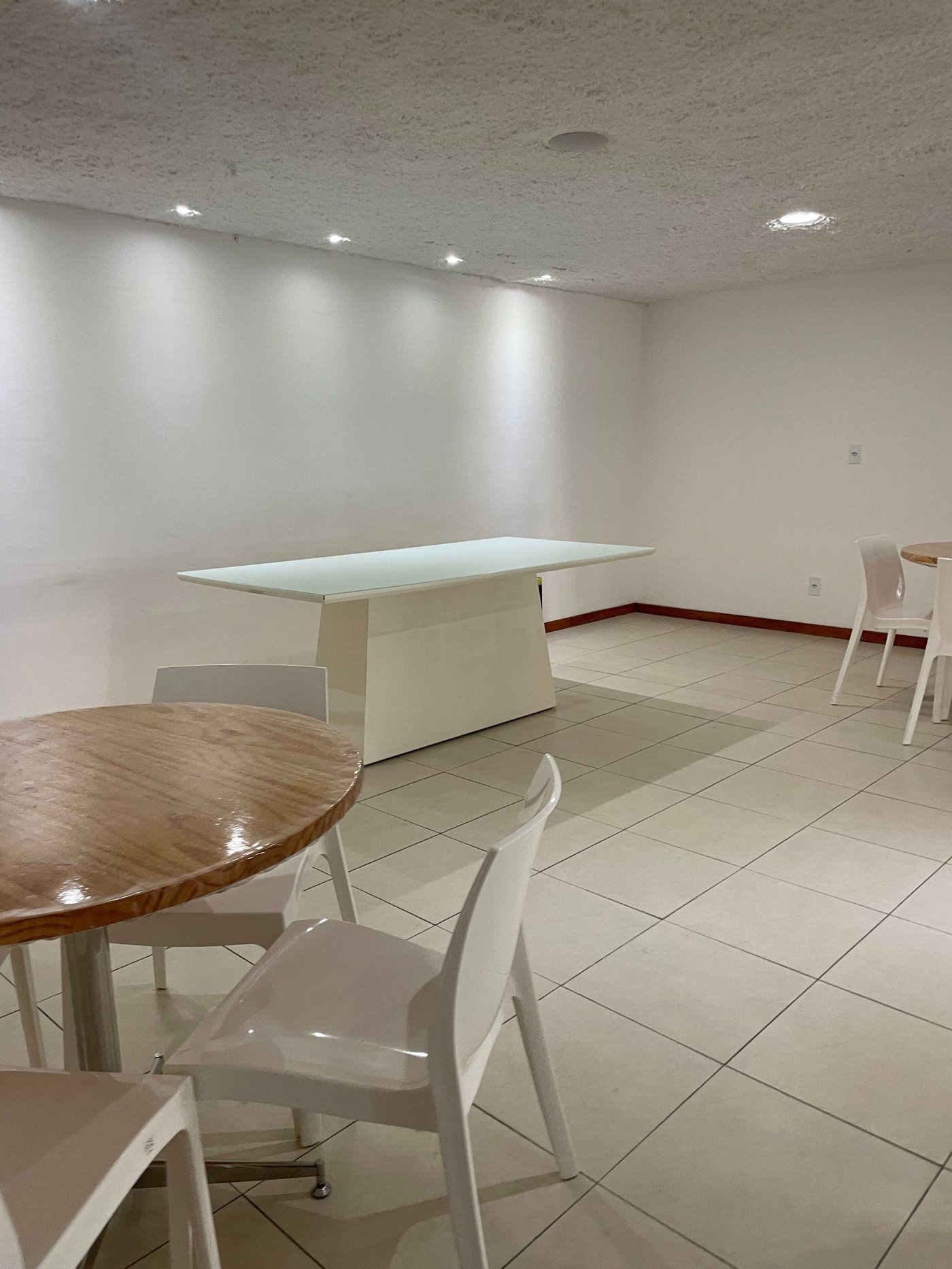 Cobertura à venda com 4 suítes em Ponta Verde, Maceió, AL