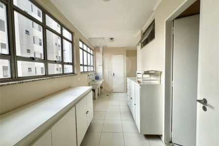Apartamento à venda com 4 quartos, sendo 1 suíte, em Chácara Santo Antônio, São Paulo, SP