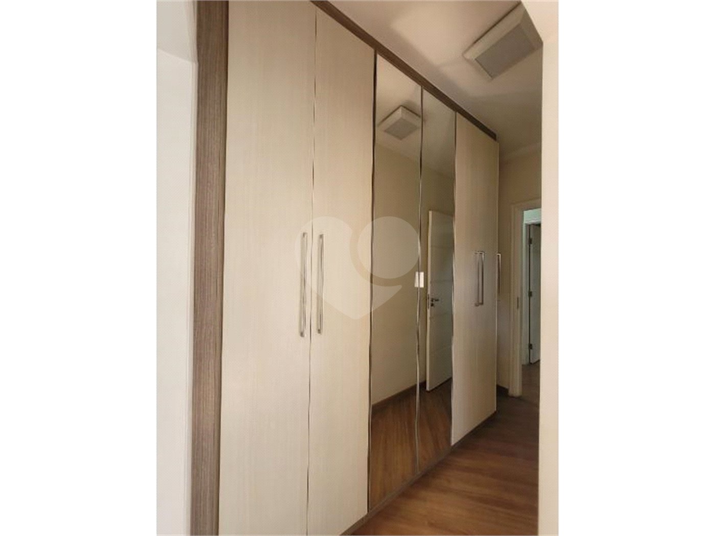 Casa à venda com 3 quartos, sendo 1 suíte,  no condomínio Maximus I, São Paulo - SP