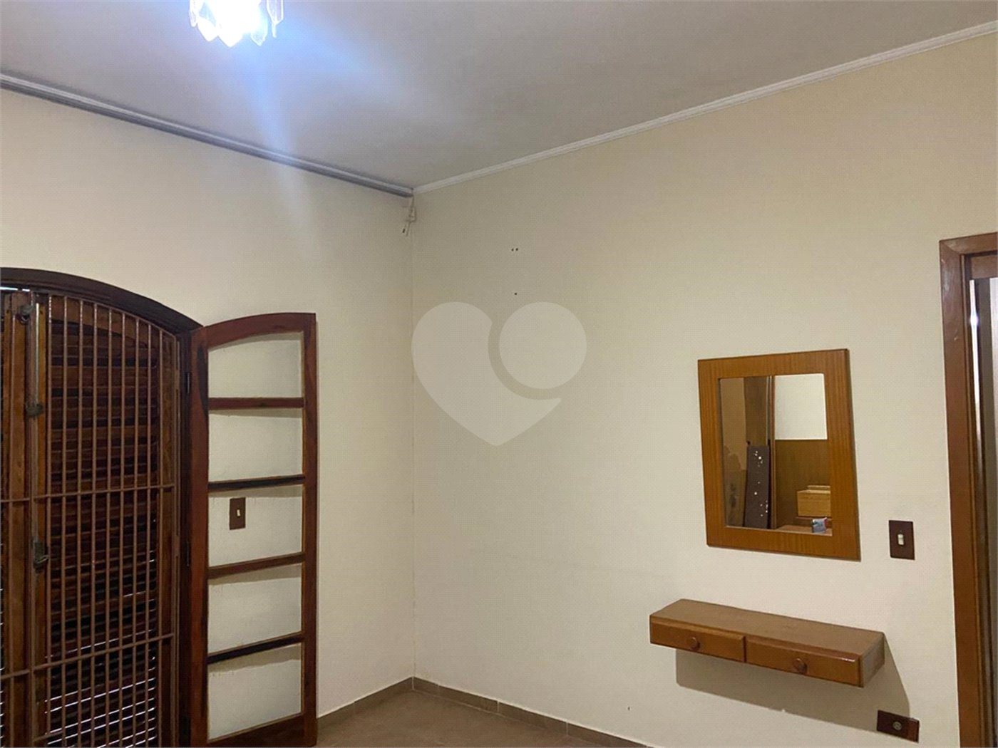 Casa à venda com 5 quartos, sendo 1 suíte, em Horto, São Paulo, SP