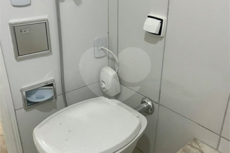 Casa à venda com 5 quartos, sendo 3 suítes,  em Jardim Bonfiglioli, São Paulo, SP