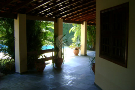 Casa à venda com 2 suítes em Jardim Eliana, Araraquara, SP