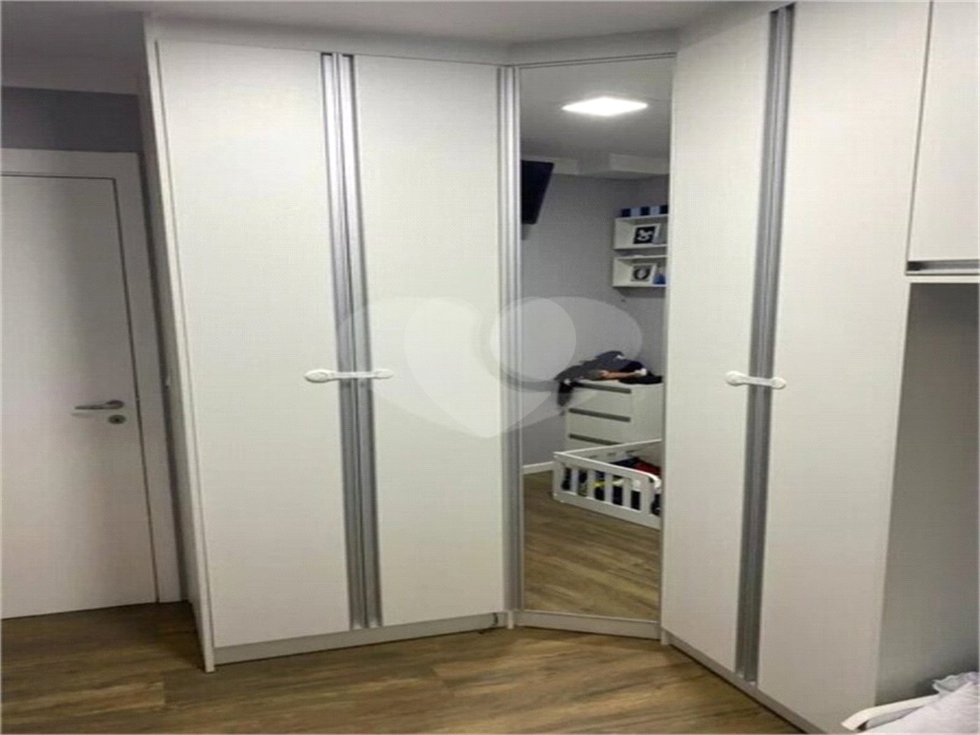 Apartamento à venda com 2 quartos, sendo 1 suíte, em Vila Ester (zona Norte), São Paulo, SP