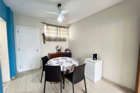 Apartamento de 1 Dormitório na Quadra da Praia das Pitangueiras – Localização Privilegiada!