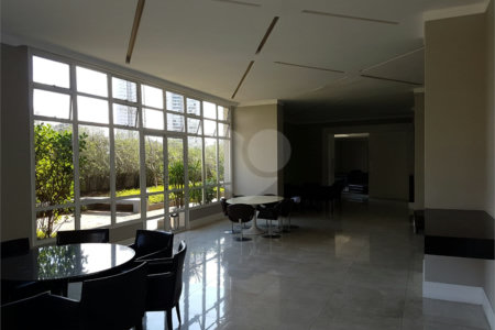 Apartamento à venda com 3 suítes em Jardim Londrina, São Paulo, SP