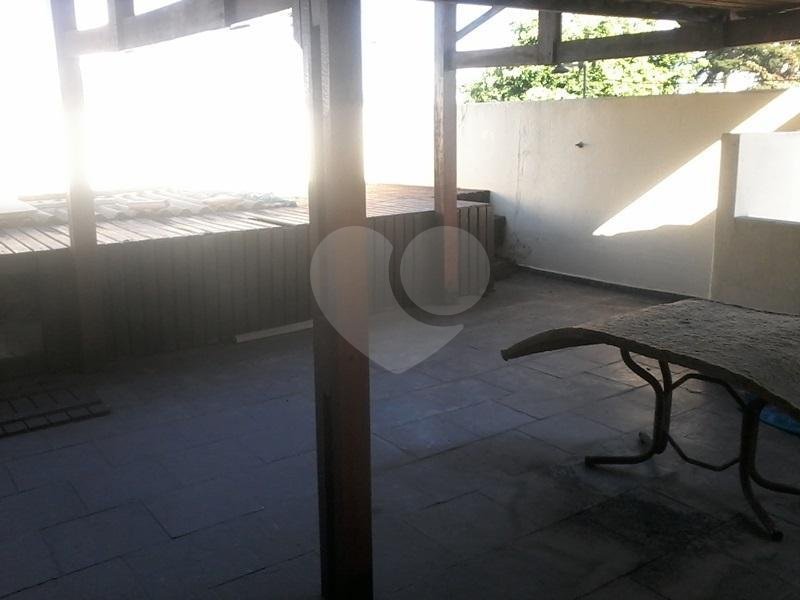 Sobrado à venda com 5 quartos, sendo 2 suítes, em Jardim Aeroporto, São Paulo, SP