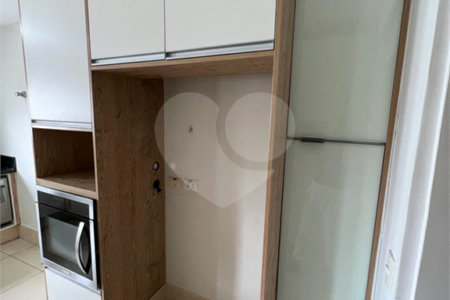 Apartamento à venda com 3 quartos, sendo 2 suítes,  em Vila Suzana, São Paulo, SP