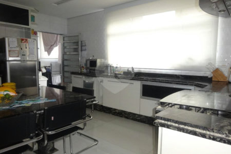 Sobrado à venda com 3 suítes em Vila Gomes Cardim, São Paulo, SP