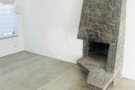 Casa de Vila à venda com 4 quartos, sendo 2 suítes, em Alto da Boa Vista, São Paulo, SP