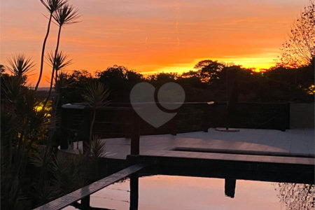 Casa à venda com 6 suítes no condomínio Jardim Primavera, Louveira - SP
