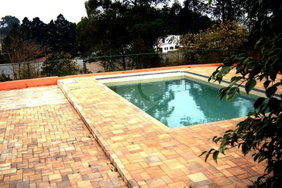 Sobrado à venda com 3 quartos, sendo 1 suíte, em Vila São João Batista, Guarulhos, SP
